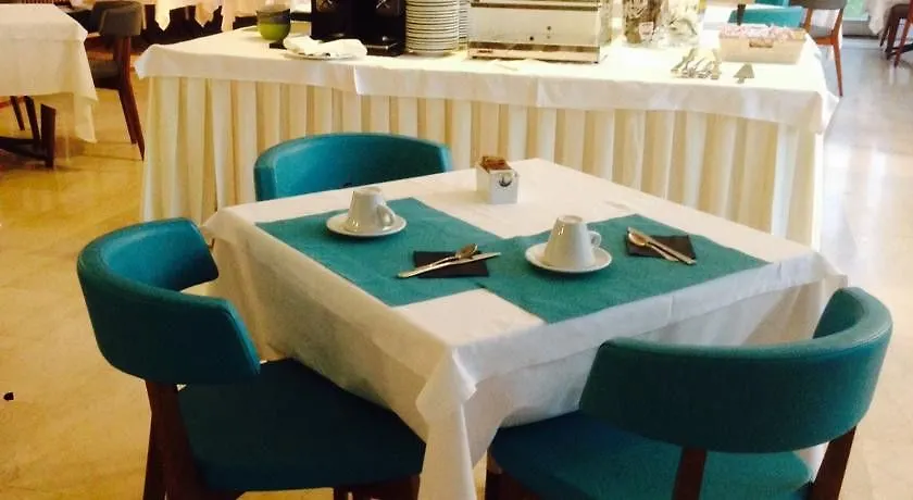 B&B Hotel Savona 3*,